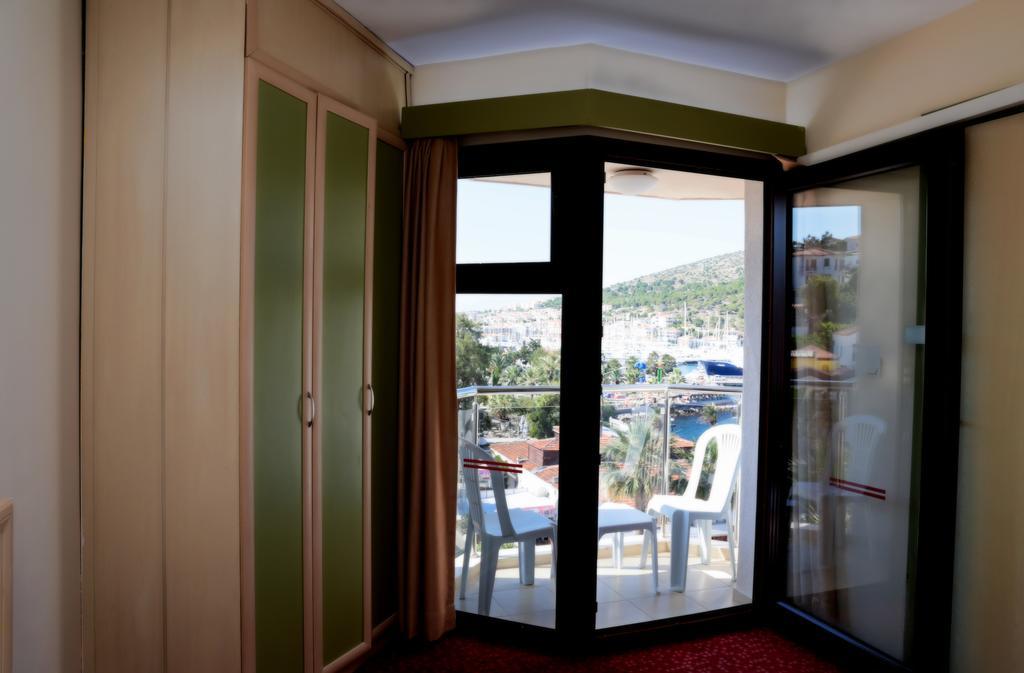 Ridvan Hotel Çeşme Esterno foto