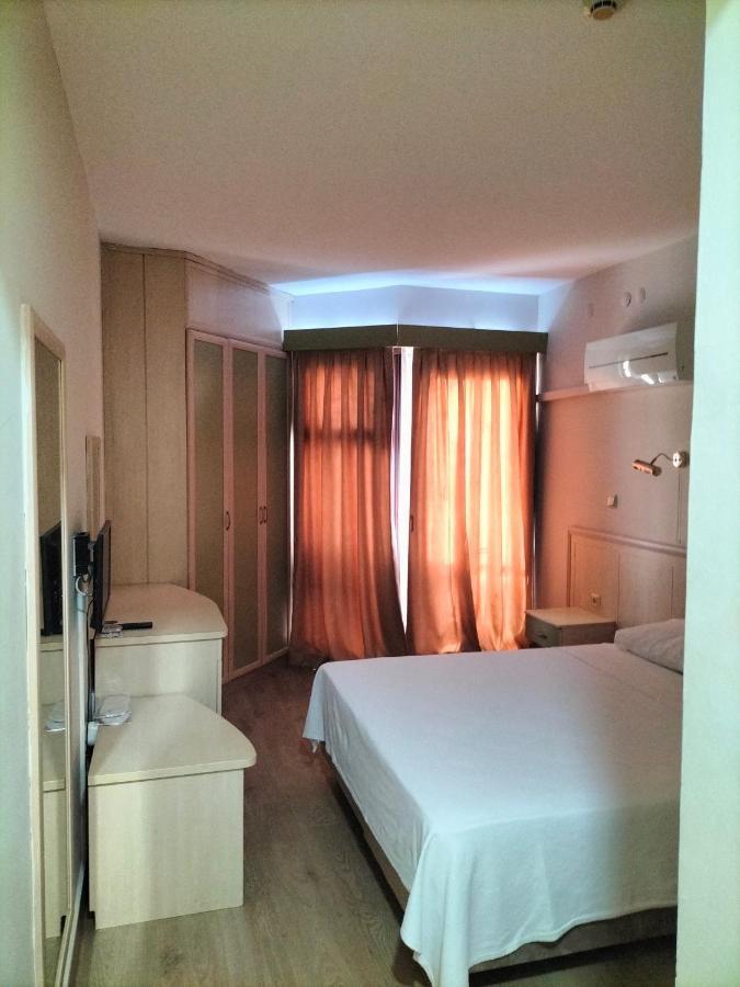 Ridvan Hotel Çeşme Esterno foto
